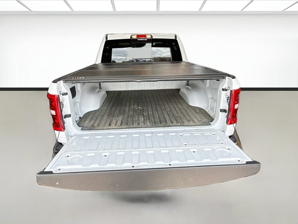 2026 RAM 1500 Laramie Crew Cab 4x4 5'7" Box