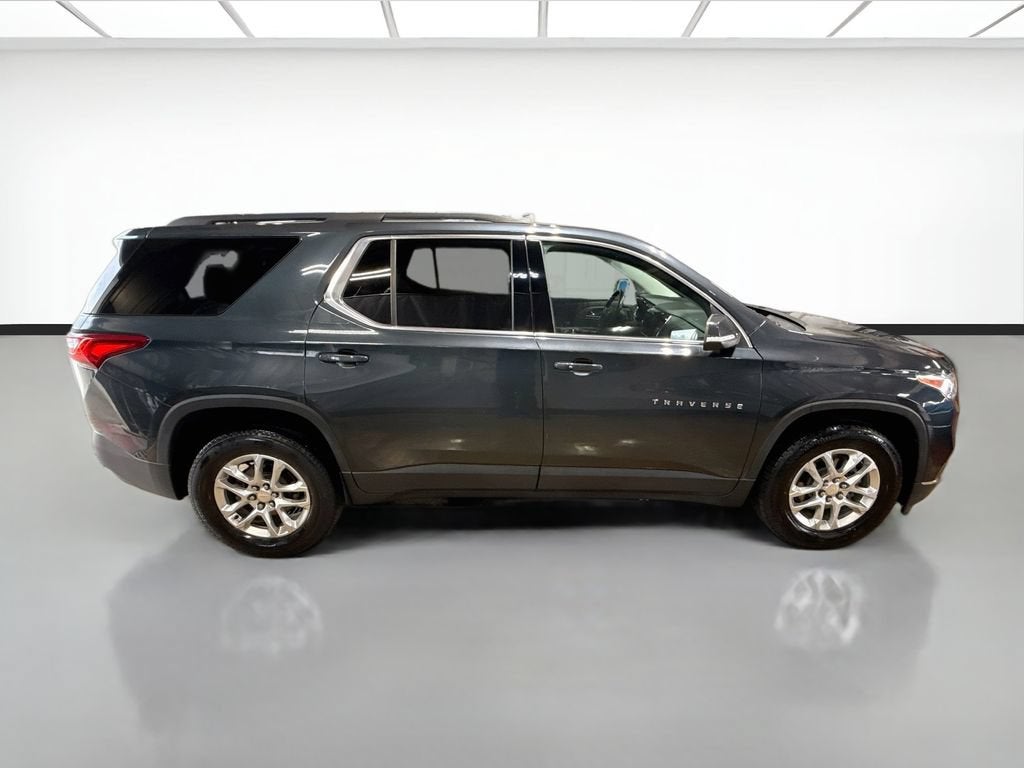 2021 Chevrolet Traverse LT Leather
