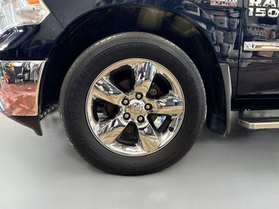 2018 RAM 1500 Big Horn Crew Cab 4x4 5'7" Box