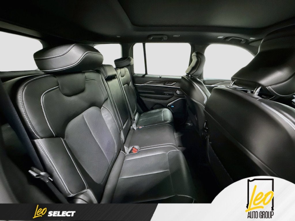 2022 Jeep Grand Cherokee 4xe Overland 4x4
