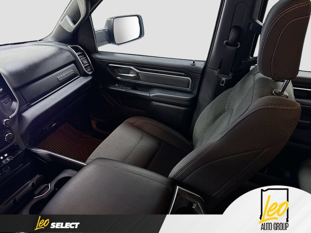 2022 RAM 1500 Big Horn Crew Cab 4x4 5'7" Box