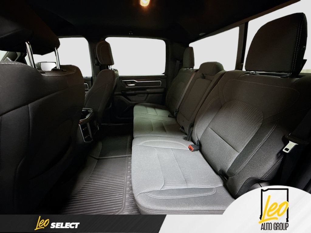 2022 RAM 1500 Big Horn Crew Cab 4x4 5'7" Box