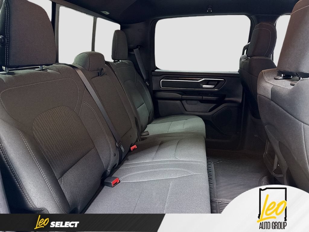 2022 RAM 1500 Big Horn Crew Cab 4x4 5'7" Box