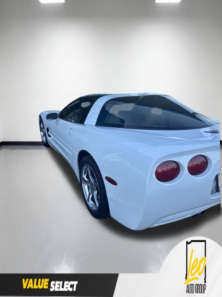 2004 Chevrolet Corvette 2dr Cpe
