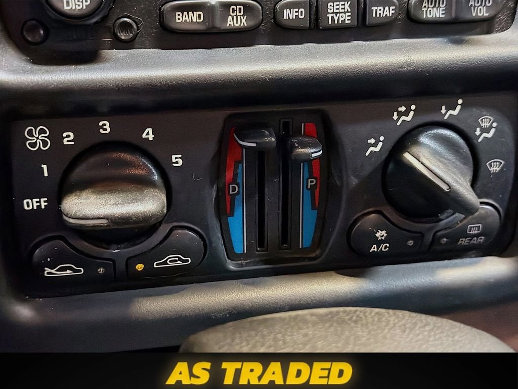 2003 Chevrolet Monte Carlo LS