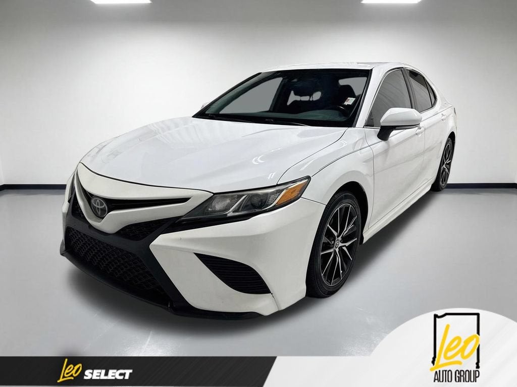 2020 Toyota Camry SE