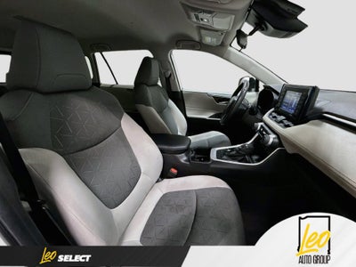 2022 Toyota RAV4 Hybrid XLE