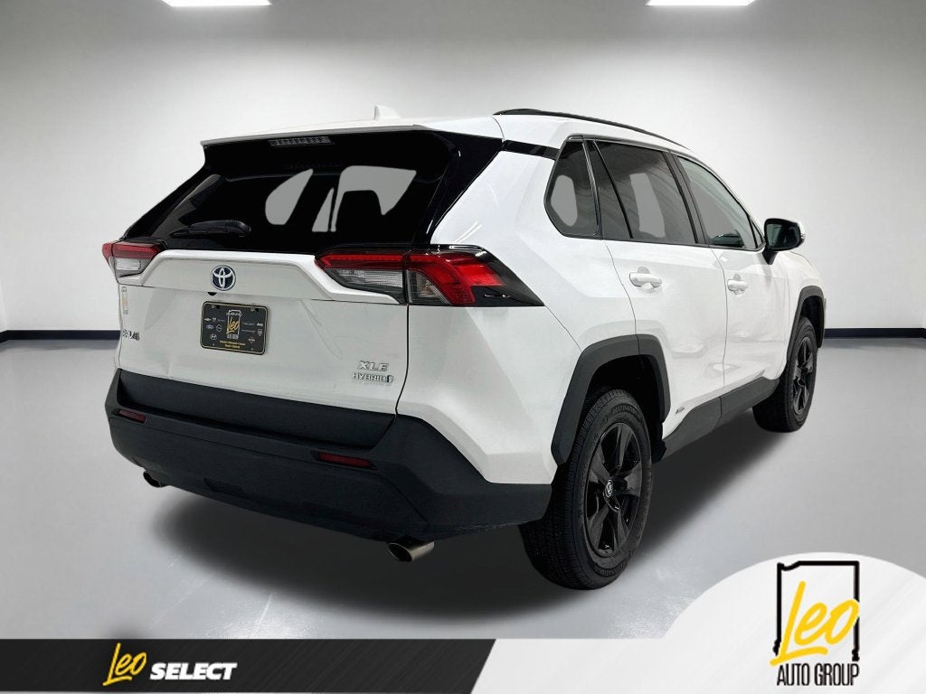 2022 Toyota RAV4 Hybrid XLE