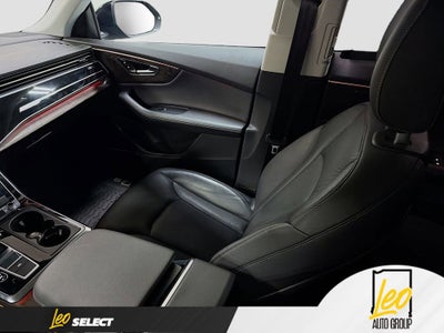 2023 Audi Q8 Premium Plus