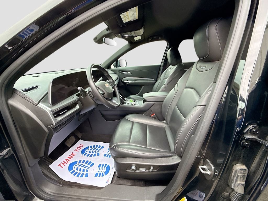 2024 Cadillac XT4 Premium Luxury