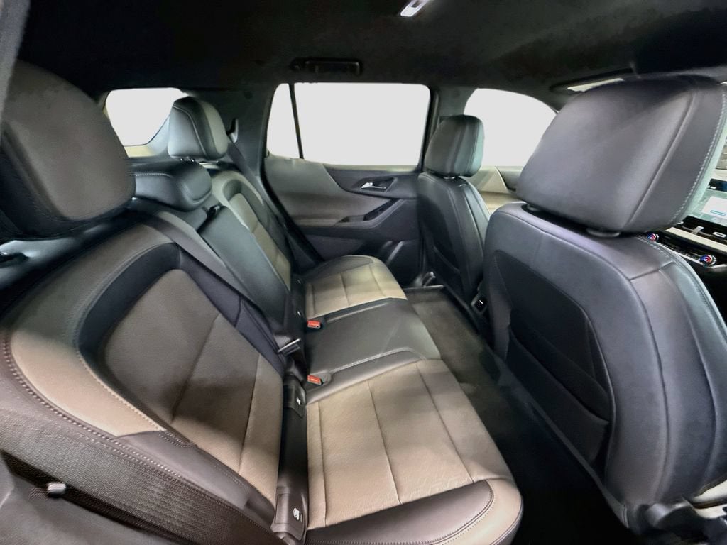 2027 Chevrolet Equinox LT - Photo 27