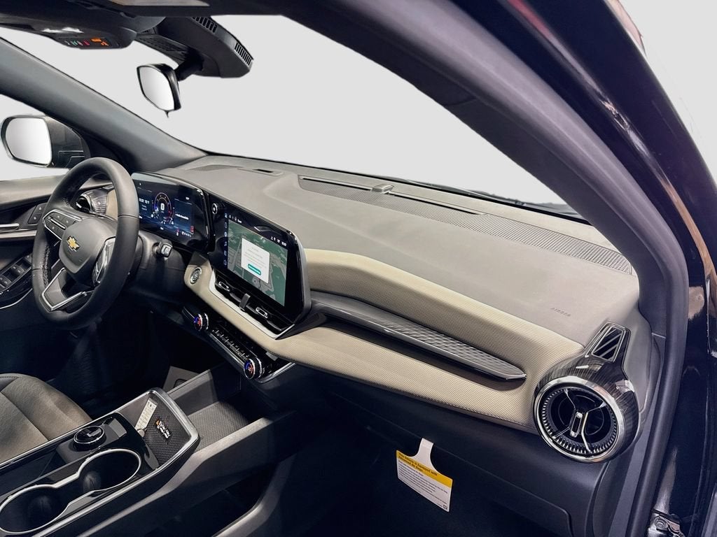 2027 Chevrolet Equinox LT - Photo 29