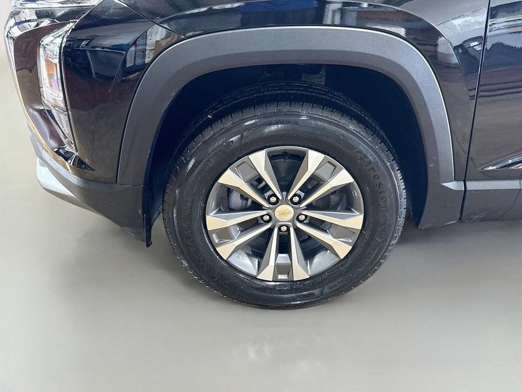 2027 Chevrolet Equinox LT - Photo 31